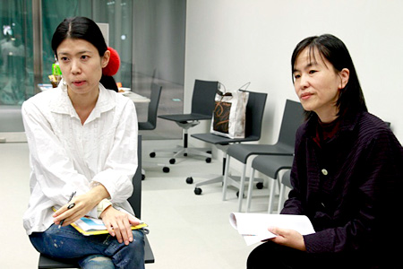 左から：北出智恵子さん、不動美里さん　撮影：CINRA.NET編集部