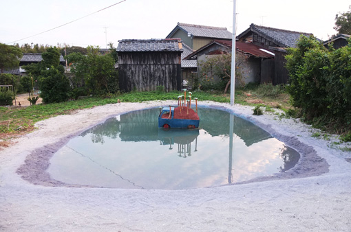 『空いろの島』2012年　展示風景、あいちトリエンナーレ プレイベント、愛知県佐久島