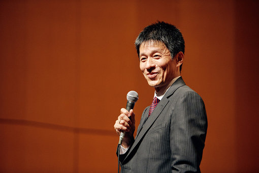 山田雅人が、『かたりの世界～チャップリン物語』公演で敬愛するチャップリンについて40分語り尽くした