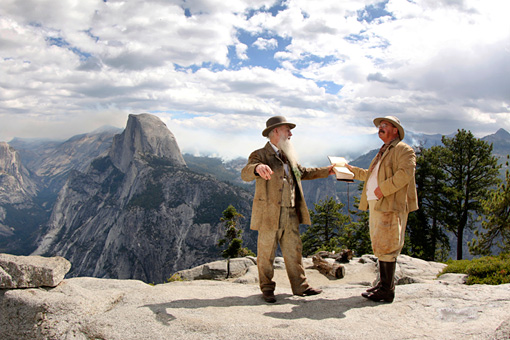 ヨセミテ国立公園　Reenactment of John Muir and President Teddy Roosevelt's camping trip in Yosemite Valley to discuss the future of a National Park system.Courtesy of MacGillivray FreemanFilms.Photographer:Barbara MacGillivray©VisitTheUSA.com