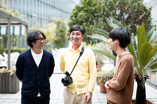 左から：藤田一浩、川島小鳥、奥山由之