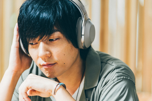ソニーのサイト「The Headphones Park」では、山村がハイレゾでこそ聴いてほしい楽曲を選曲し、コメントを掲載している