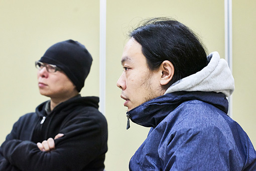 左から：須藤俊明、山本達久