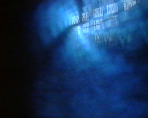 『窓』1999年 シングルチャンネル・ヴィデオ SDデジタル、カラー、サイレント 11分56秒 東京都写真美術館蔵