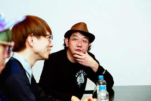 左から：YGQ、鶴岡雅浩