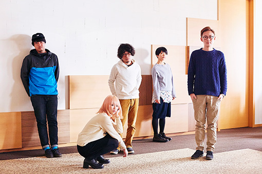 左から：マツザカタクミ、PORIN、モリシー、ユキエ、atagi