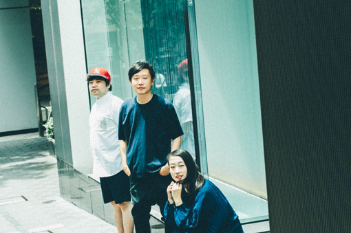 左から：田中佑司、蔡忠浩、森本夏子