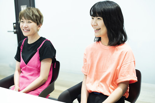 左から：福岡晃子、橋本絵莉子