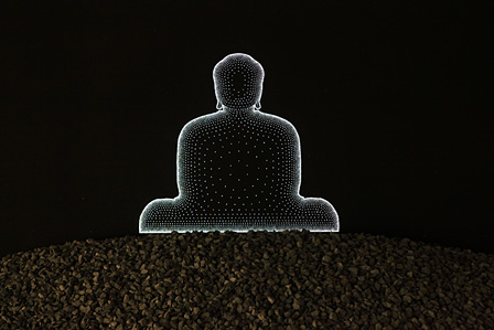 インゴ・ギュンター『Seeing Beyond the Buddha』『回向―つながる縁起』展示風景