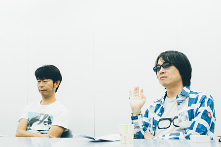 左から：桜井秀俊、YO-KING
