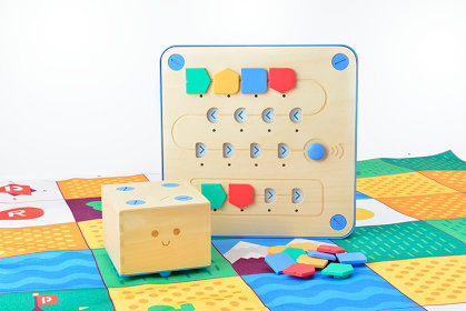 知育玩具『キュベット』で未来の国連を担う子どもたちを育てる