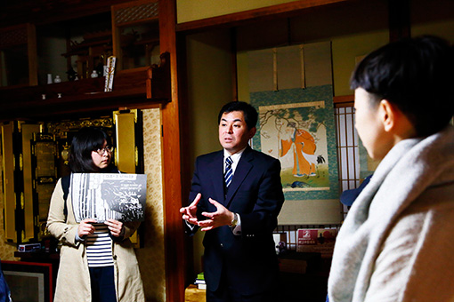 左から：はしのちづこ、小杉和也さん、雪浦聖子