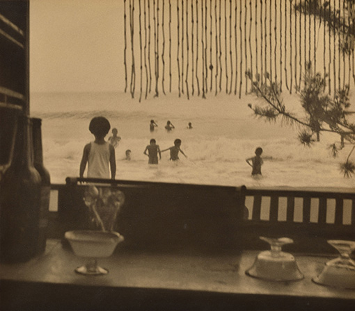 『浴場小景』1925（大正14）年 島根県立美術館蔵