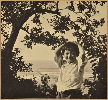 『新緑少女』1935（昭和10）年 島根県立美術館蔵