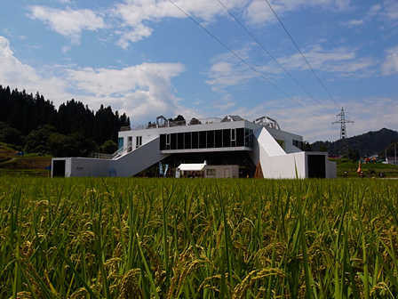 MVRDV『まつだい雪国農耕文化村センター「農舞台」』 photo：Osamu Nakamura